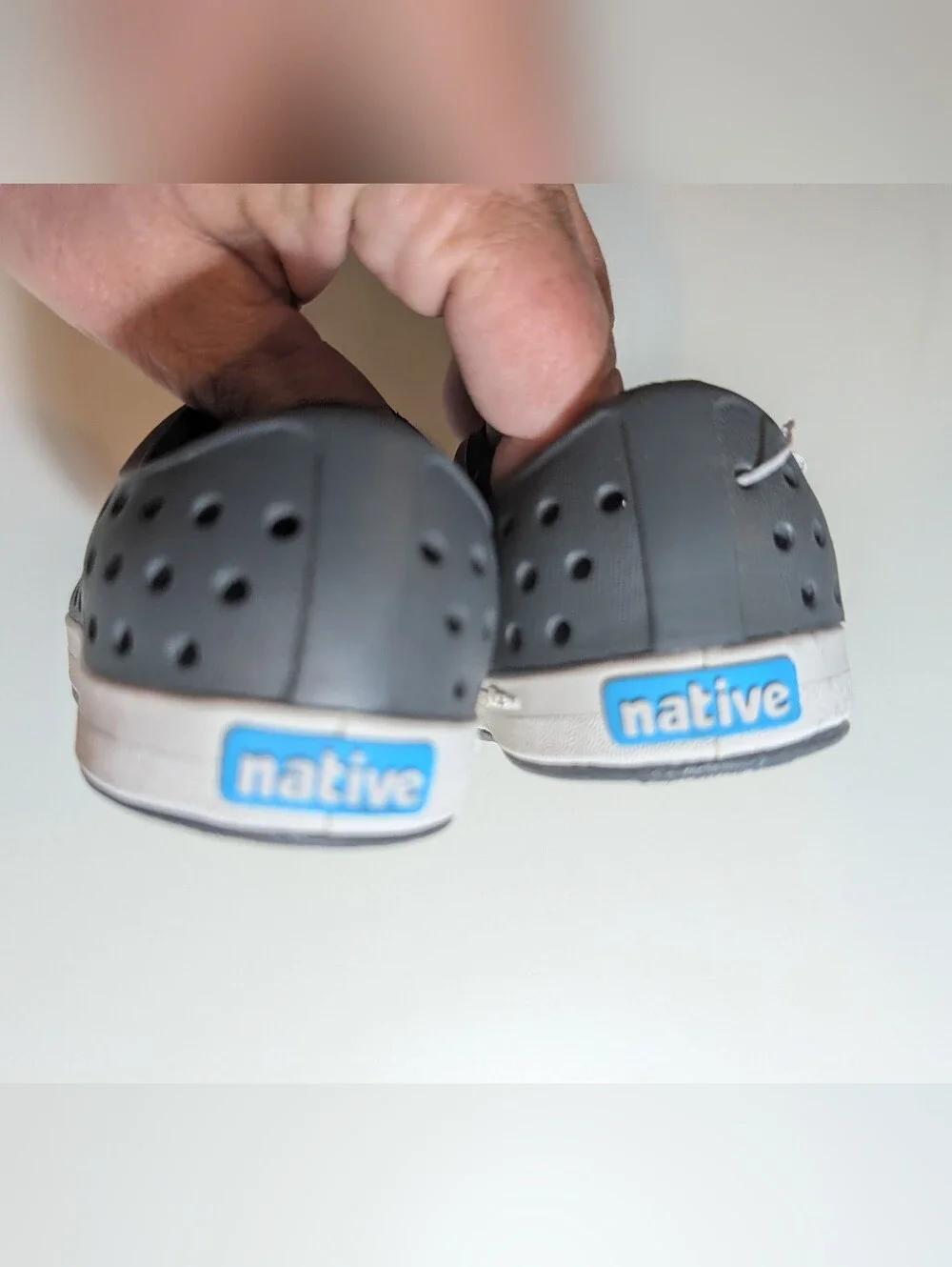Native Kids Water Shoes in Gravity Grey with White Toe Caps Child 7 NWT